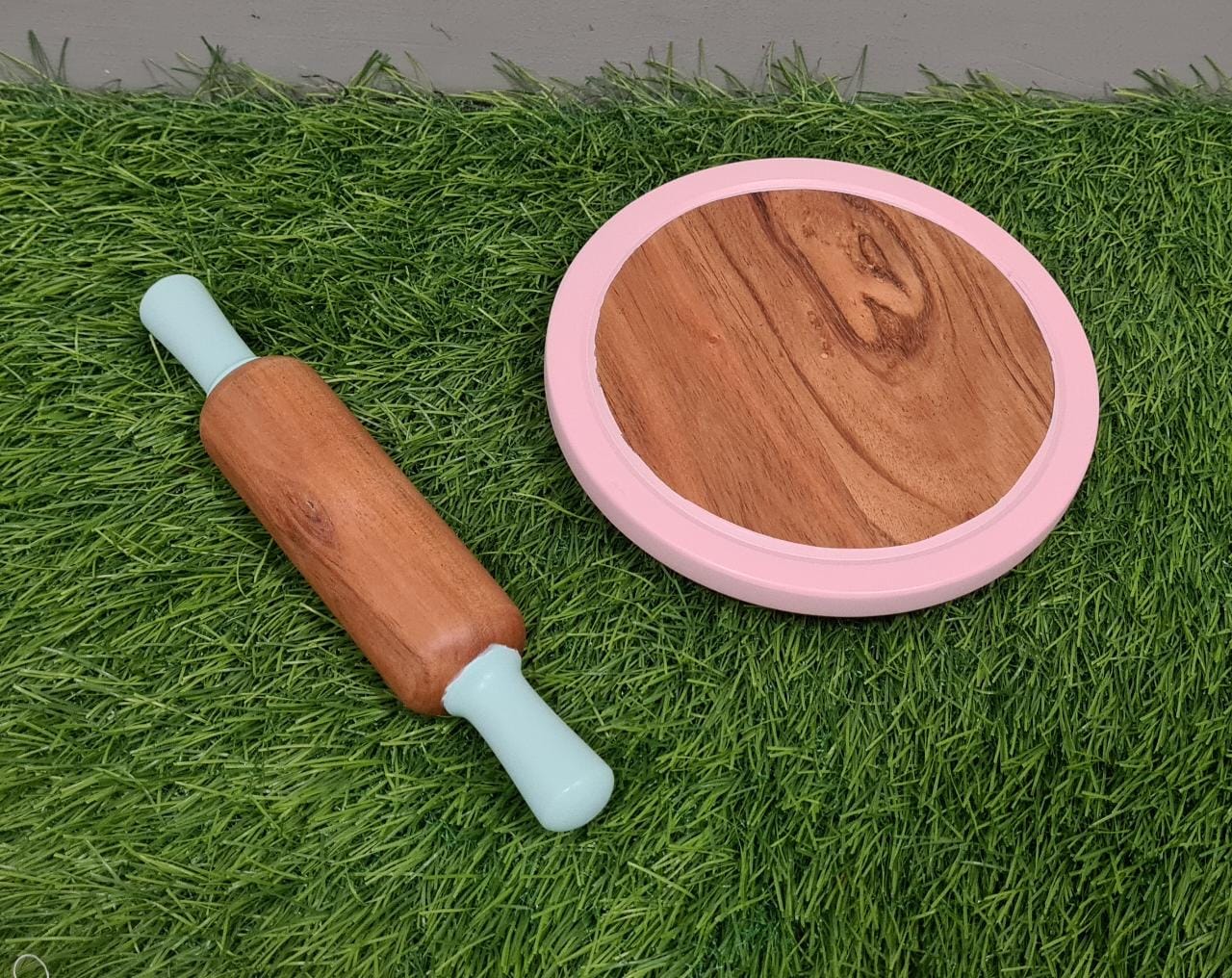 Rolling Pin with Rolling Board | Chapati maker for toddlers | Chakla Belan | Age 2- 10 years | Kids Kitchen Tool | Roti Maker | Pretend Play