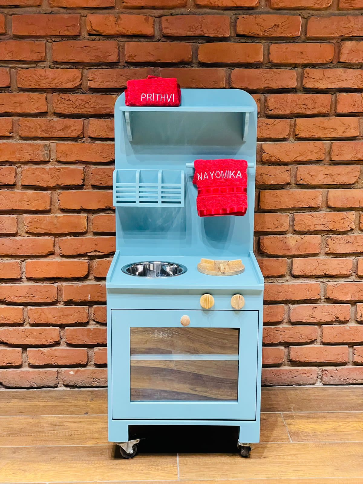 Mini kitchen with wheels (41") - House of Zizi