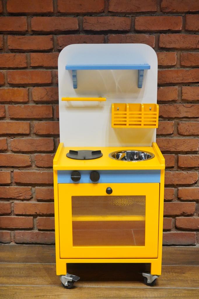 Mini kitchen with wheels (41") - House of Zizi