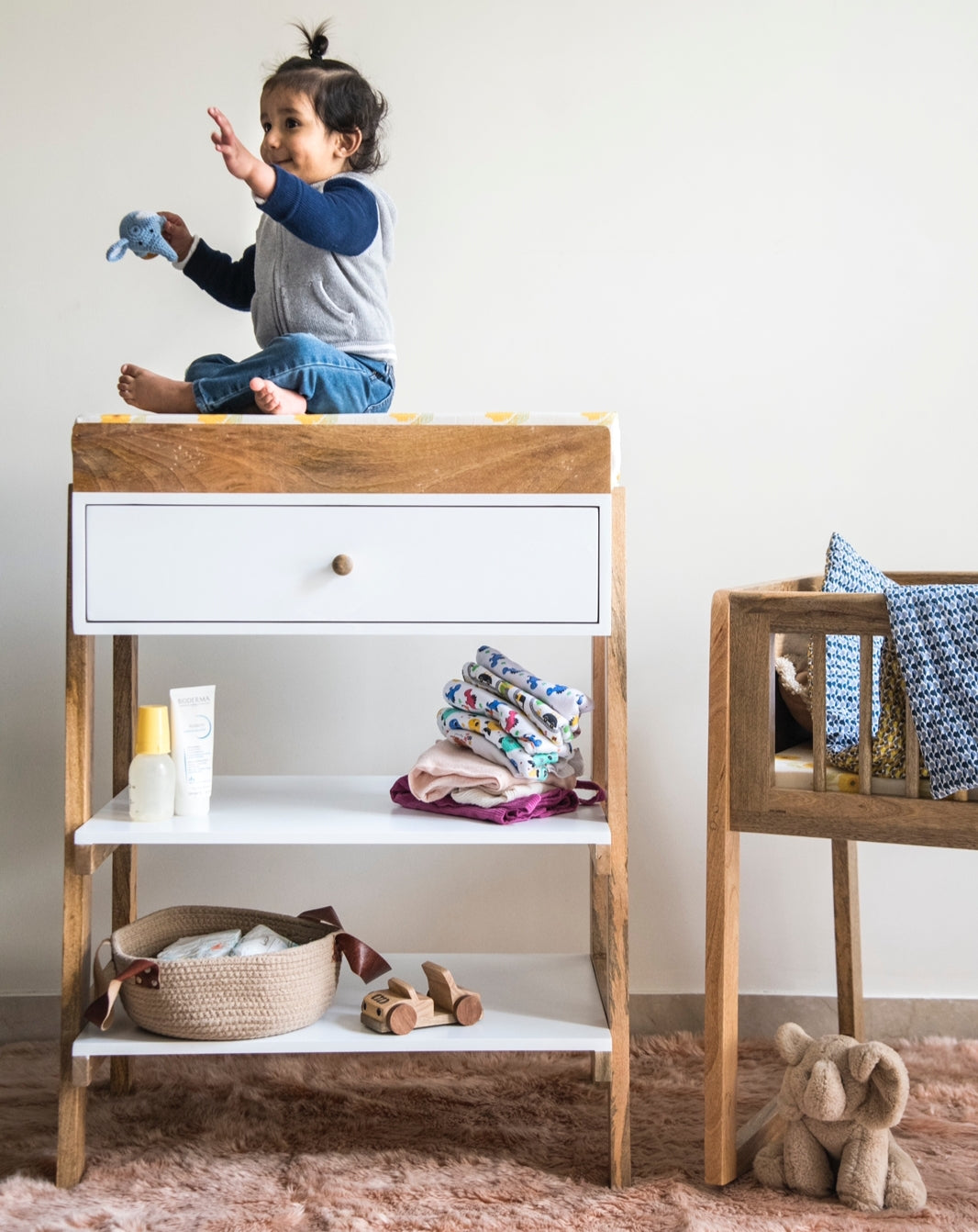 Diaper station - House of Zizi