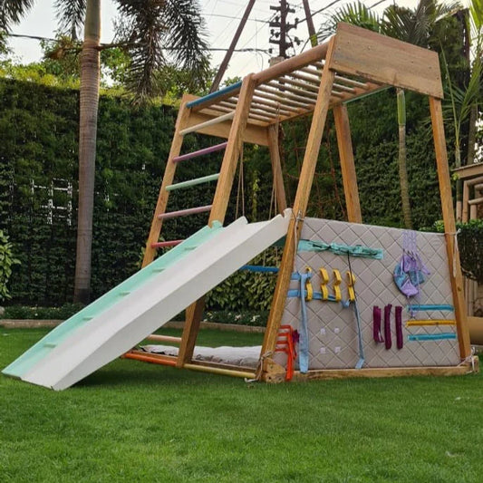 Why Wooden Jungle Gyms Are Safer and More Durable Than Plastic Playsets