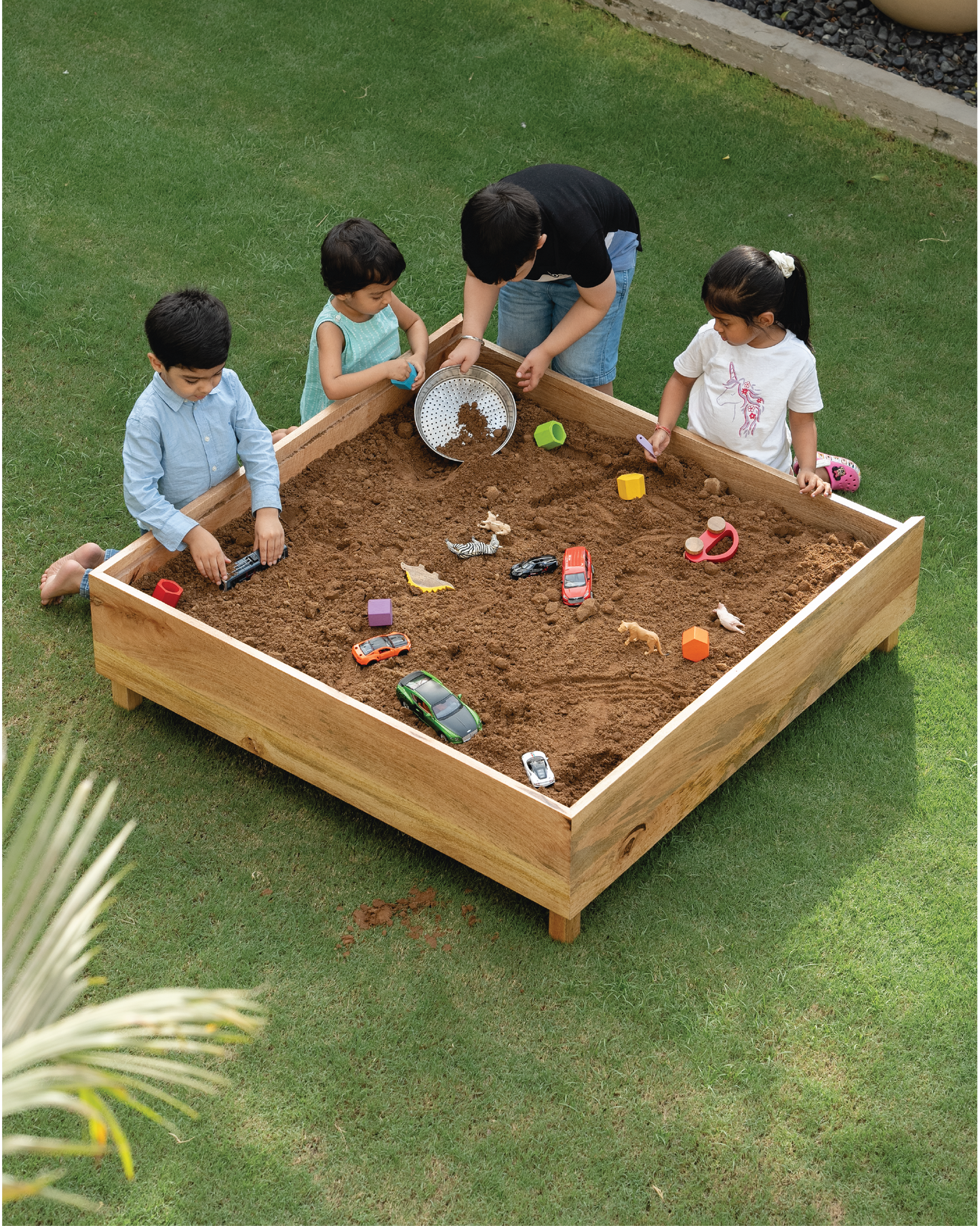 Sandpit for kids on sale