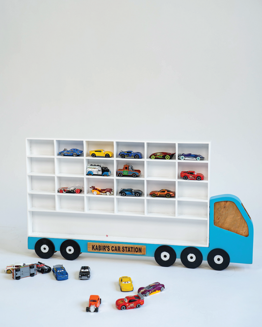 Monster Truck Garage (With Personalized Name) | Toy Cars Organizer | Storage for Cars | Wall hanging | Kids room Decor