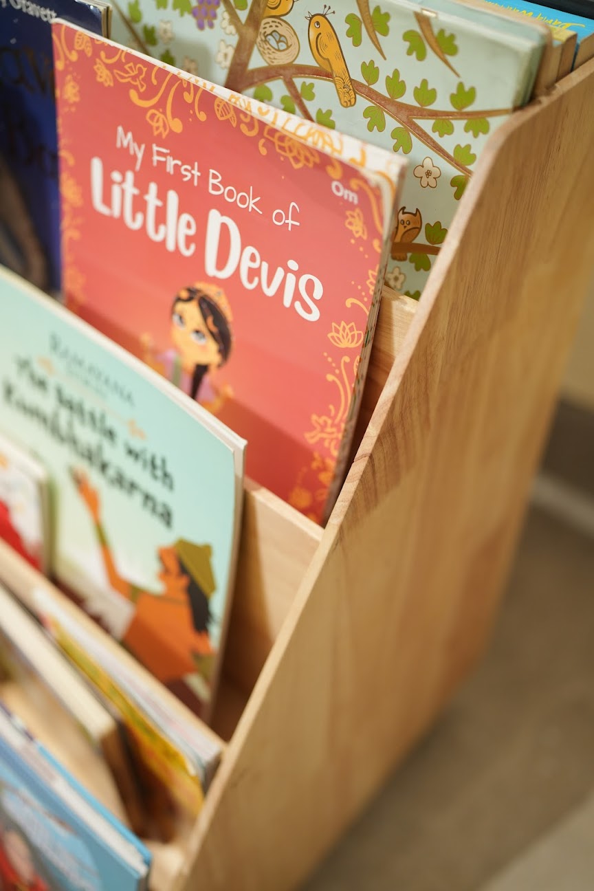 Montessori Bookshelf with Storage