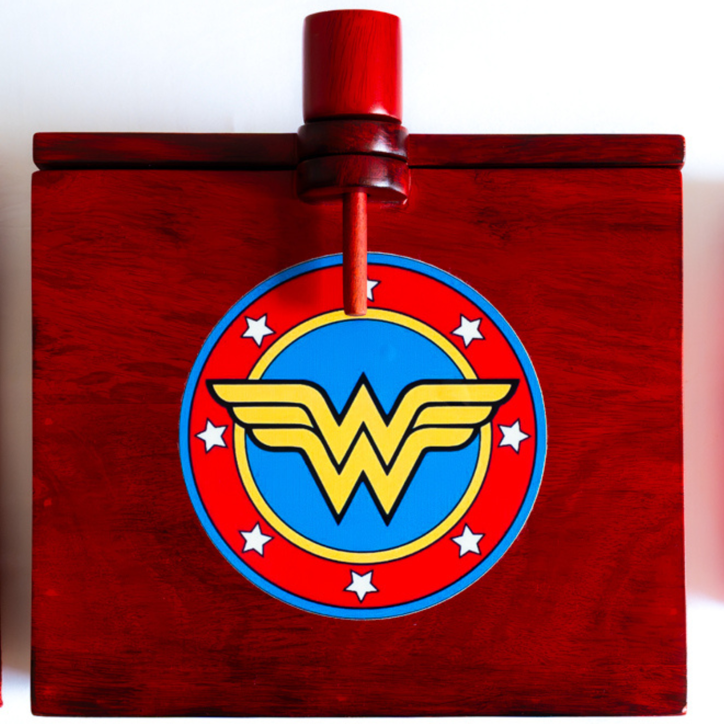 Wonder Woman Chest