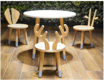 Round table with 3 chairs - House of Zizi