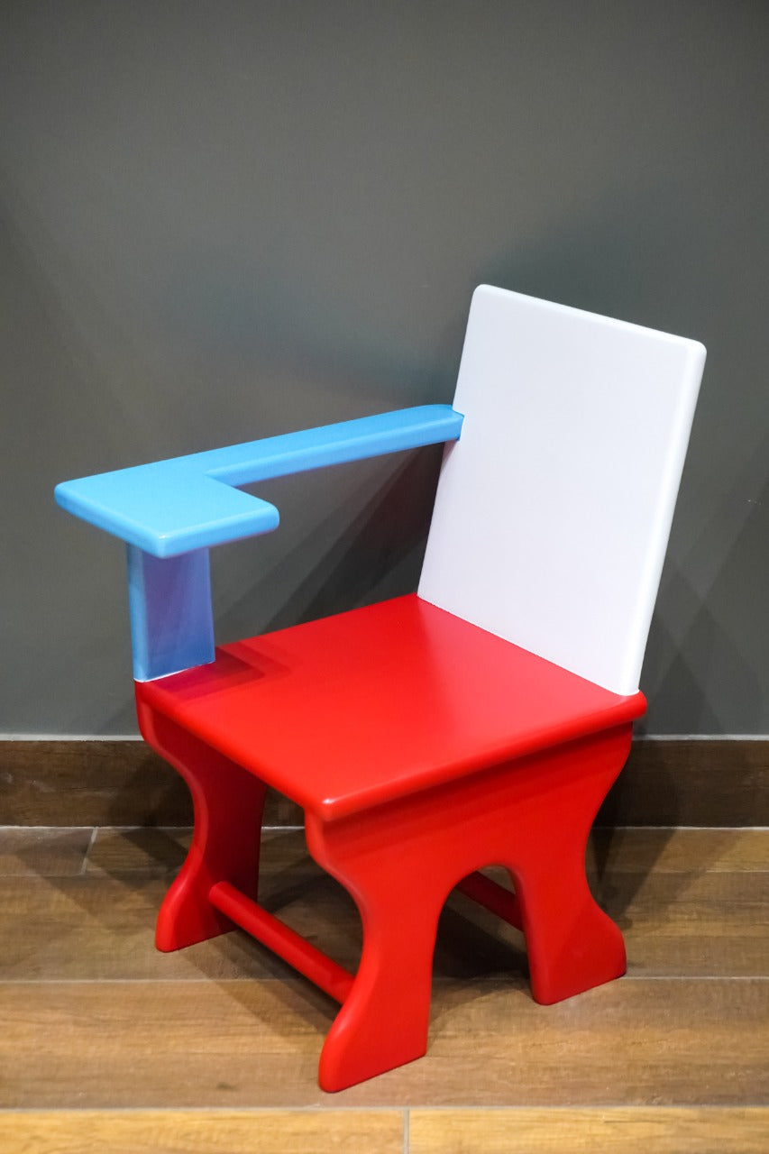 Chair with hand rest - House of Zizi